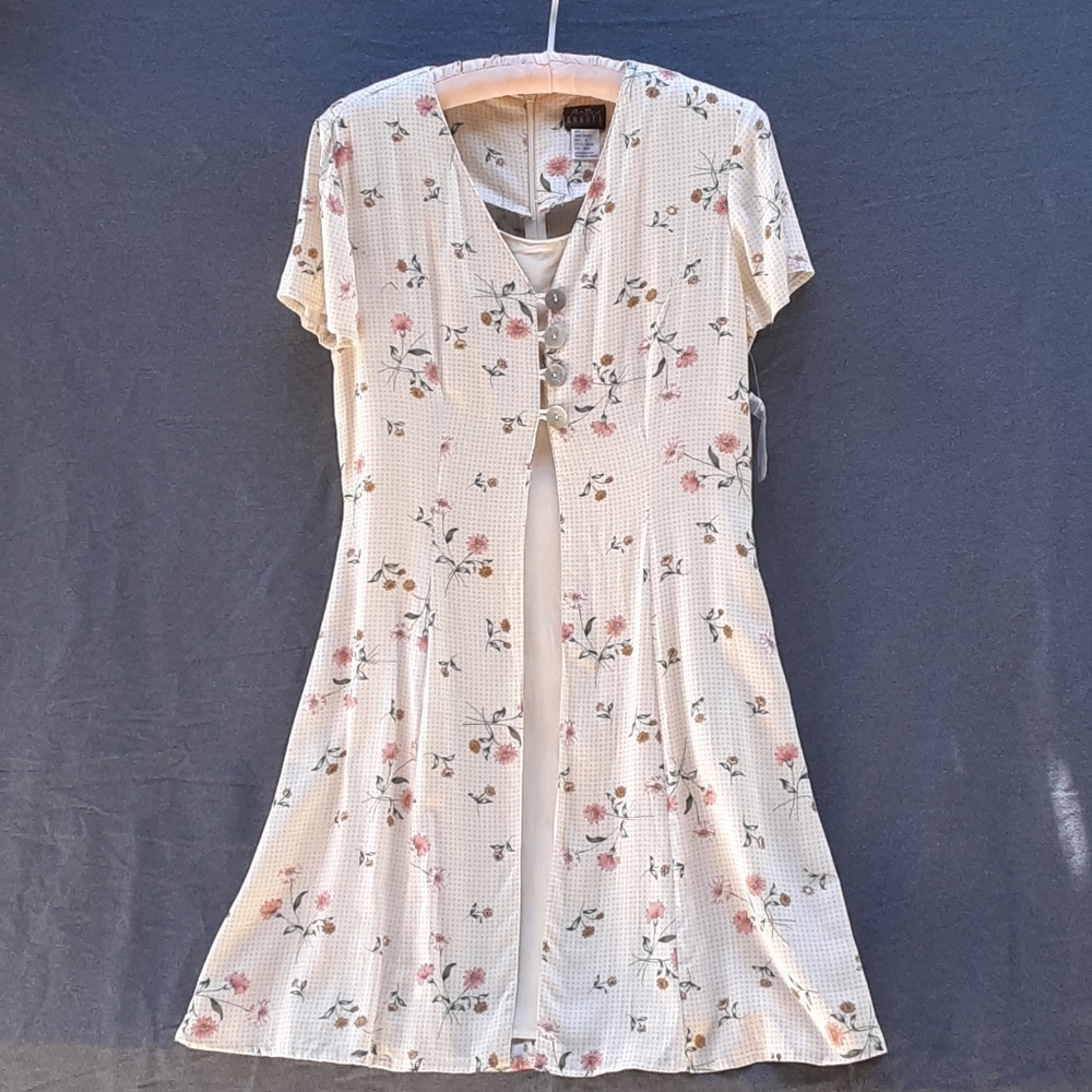 -409 NWOT Boutique Europa flowered dress girls